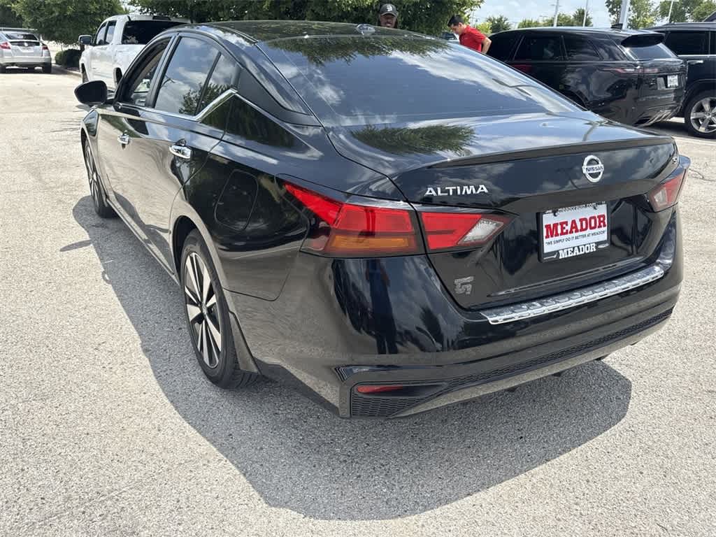 Thumbnail: 2021 Nissan Altima - 4