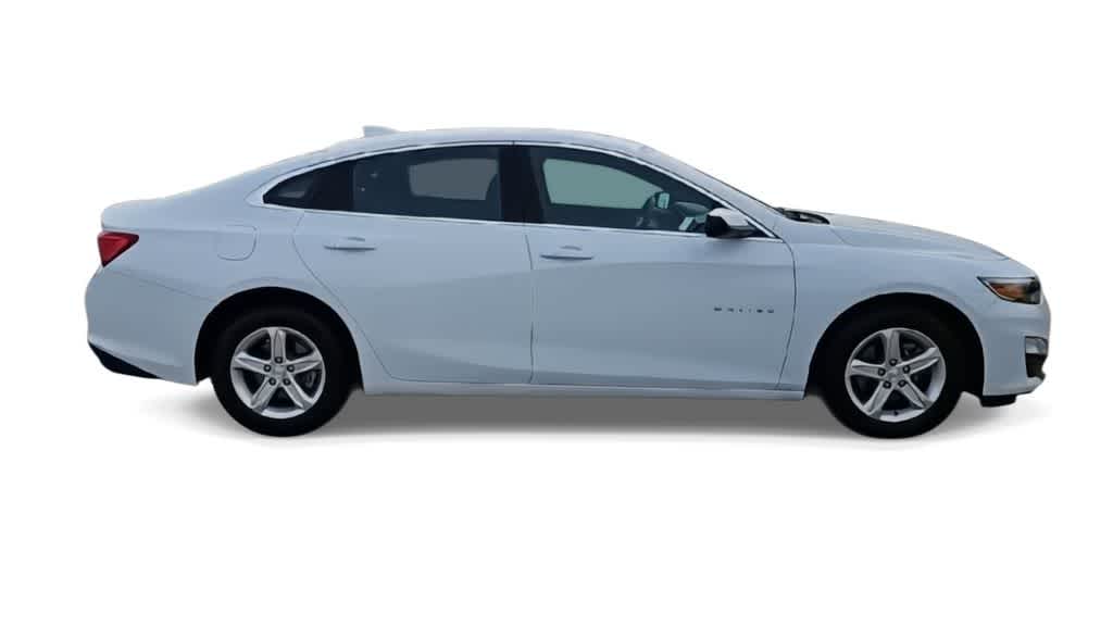 Thumbnail: 2024 Chevrolet Malibu - 9