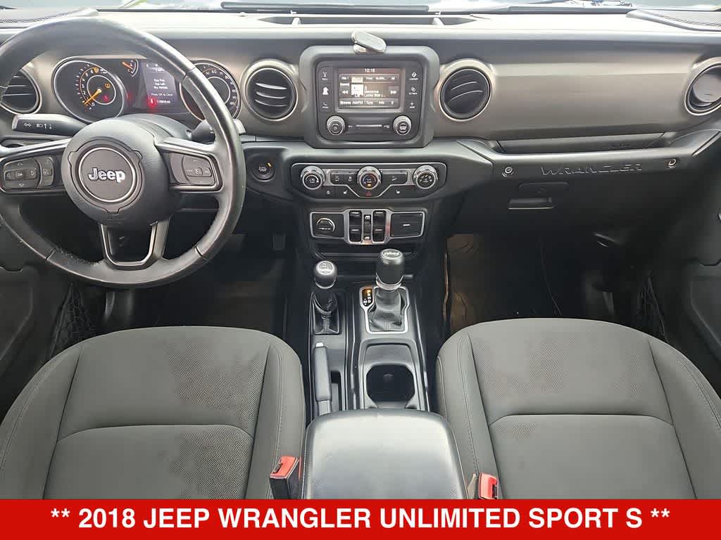 Thumbnail: 2018 Jeep Wrangler - 16