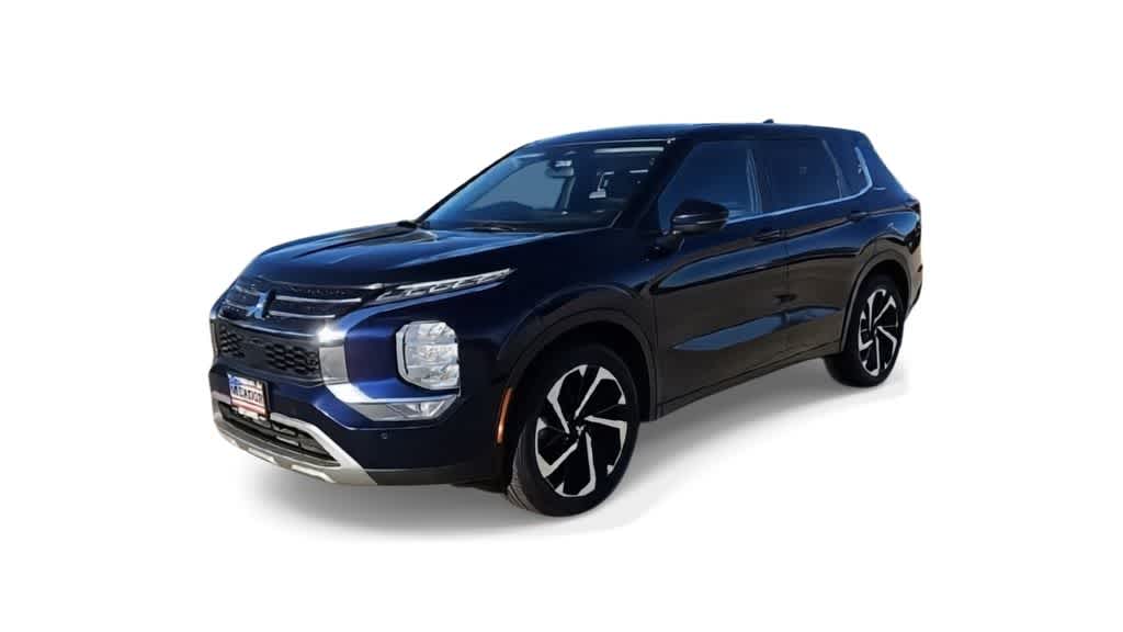 Thumbnail: 2024 Mitsubishi Outlander - 4