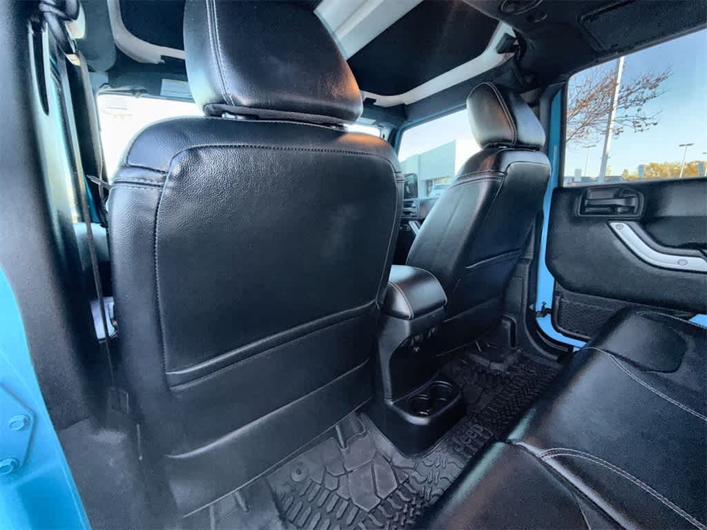 Thumbnail: 2017 Jeep Wrangler - 13