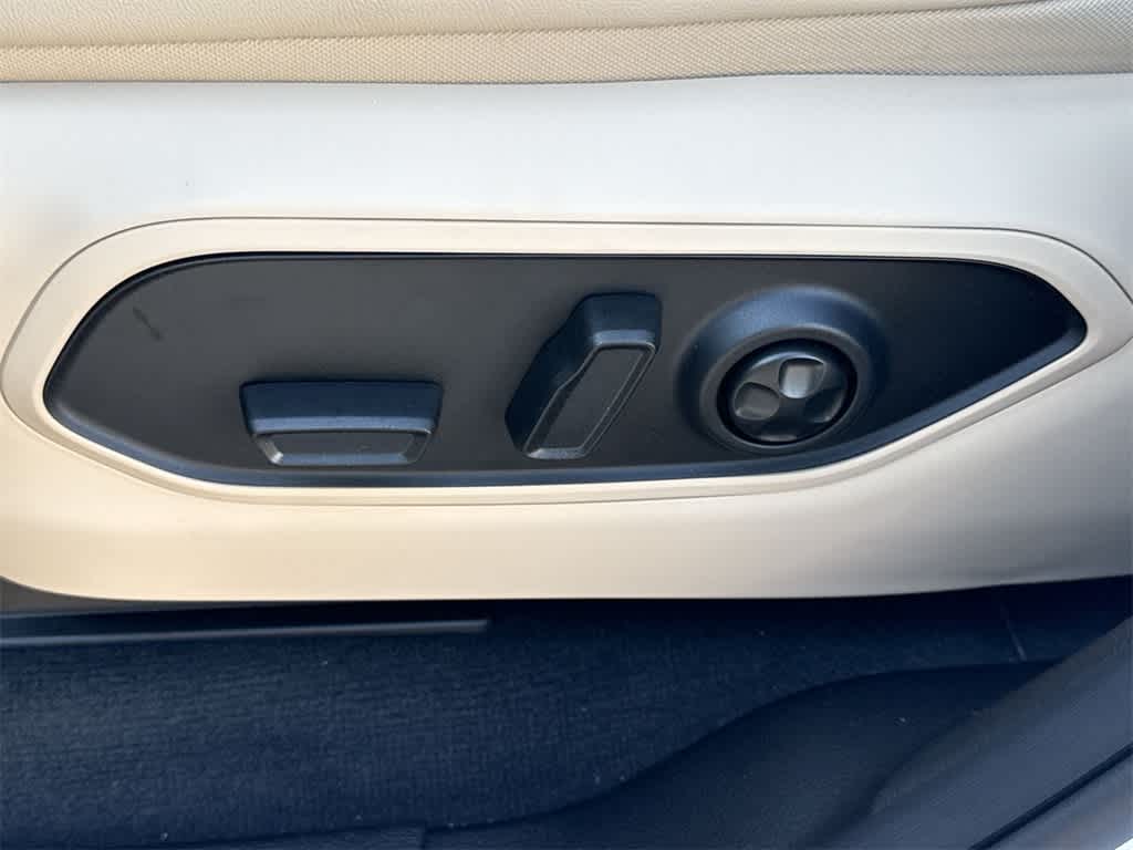 Thumbnail: 2025 Jeep Grand Cherokee - 24