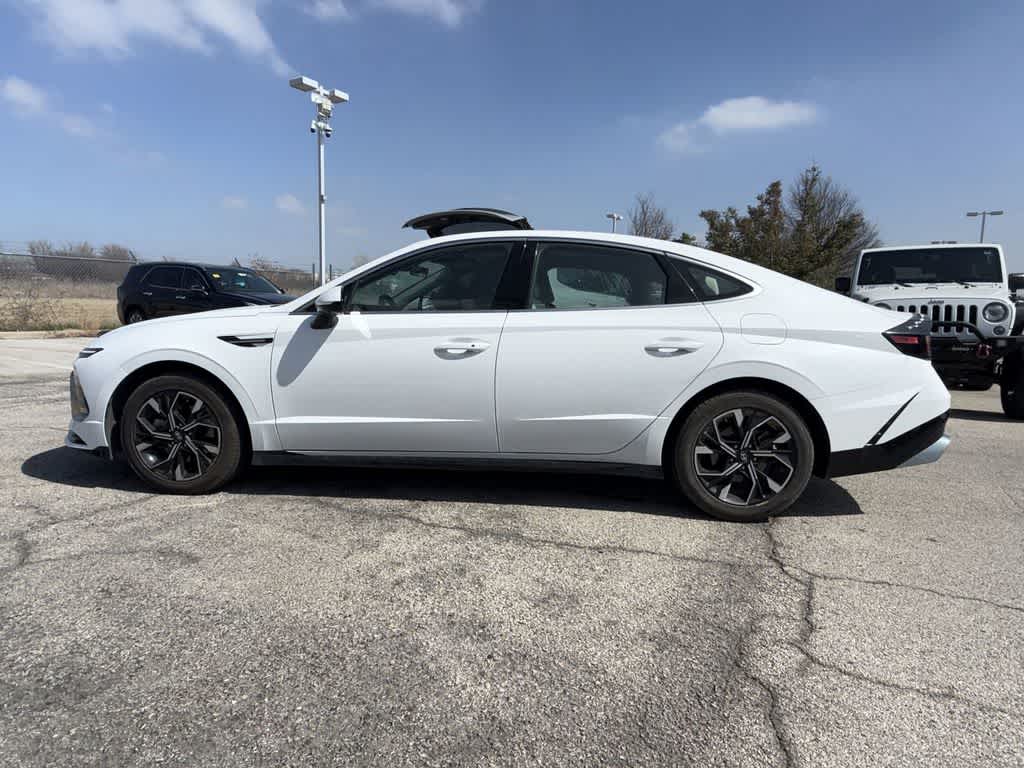 Thumbnail: 2024 Hyundai Sonata - 3