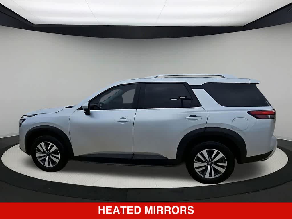 Thumbnail: 2023 Nissan Pathfinder - 5