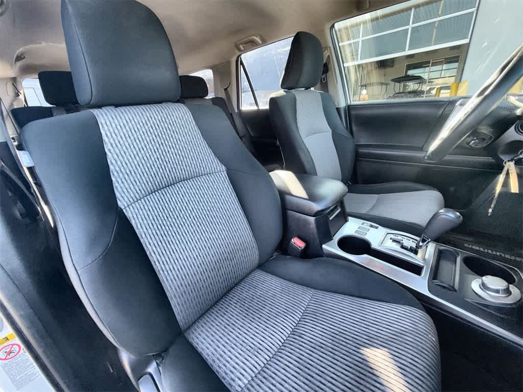 Thumbnail: 2017 Toyota 4Runner - 14