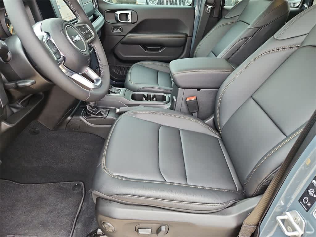 Thumbnail: 2026 Jeep Wrangler - 17