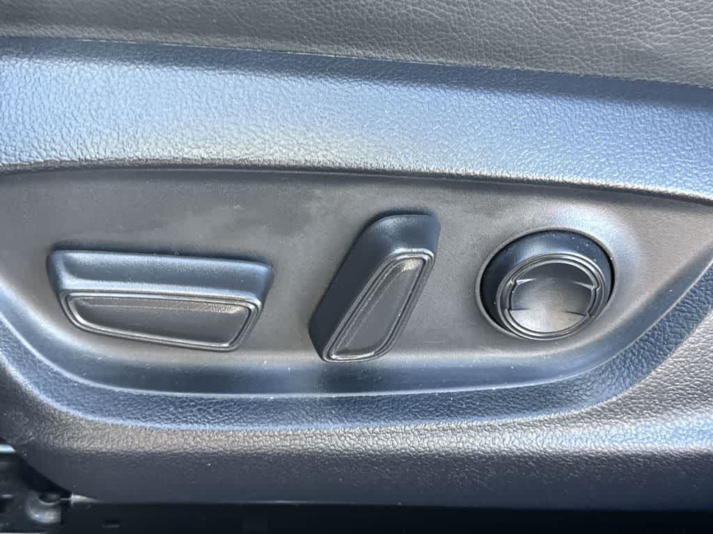 Thumbnail: 2024 Toyota Camry - 24