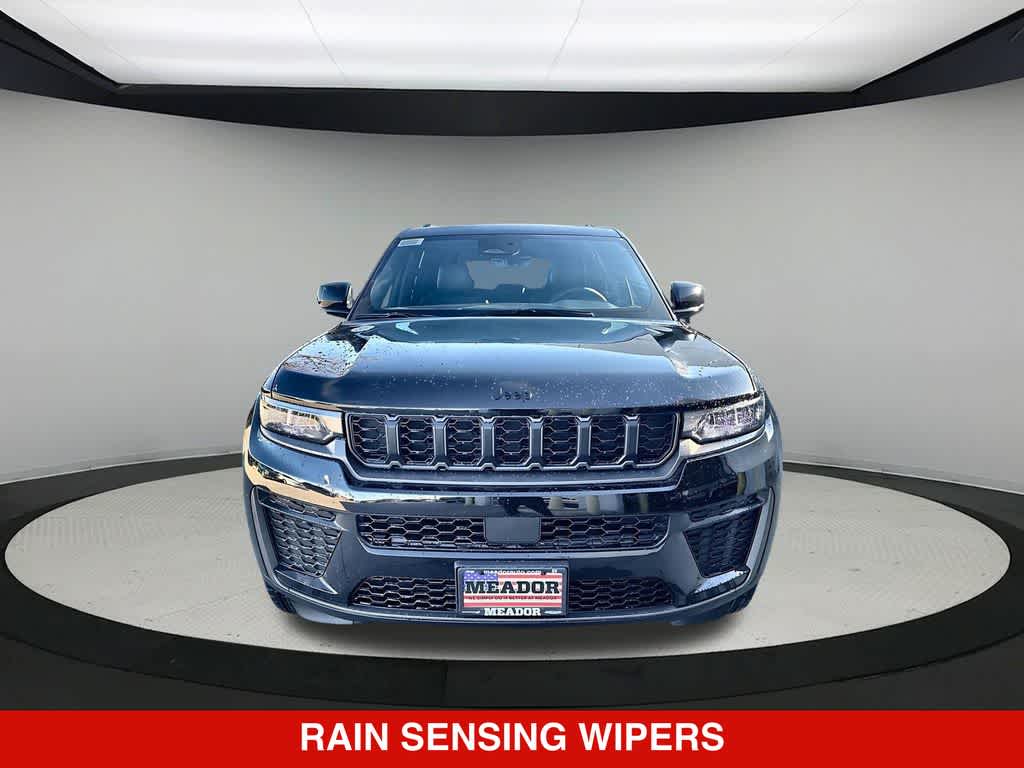 Thumbnail: 2026 Jeep Grand Cherokee - 7