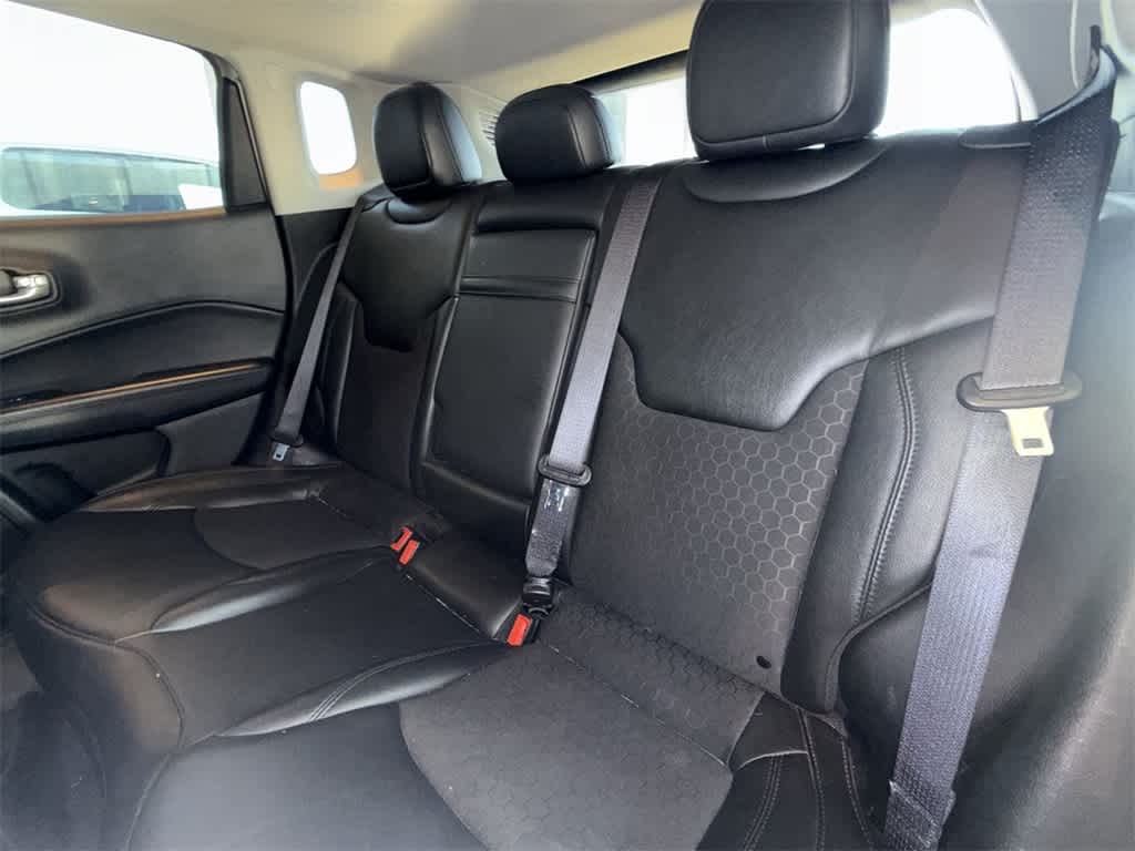 Thumbnail: 2019 Jeep Compass - 12