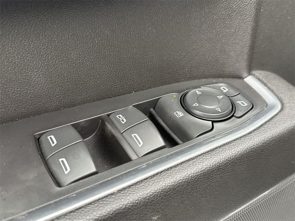 Thumbnail: 2023 Chevrolet Silverado 1500 - 23