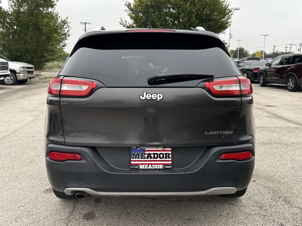 Thumbnail: 2016 Jeep Cherokee - 5
