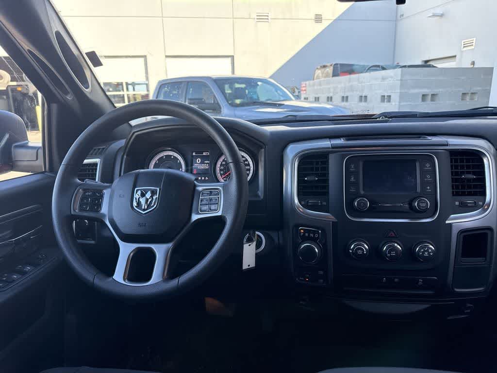 Thumbnail: 2024 RAM 1500 Classic - 12