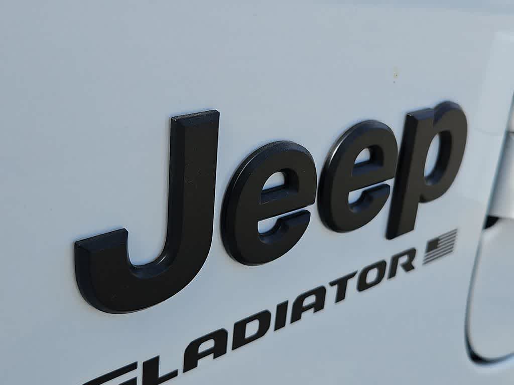 Thumbnail: 2026 Jeep Gladiator - 12