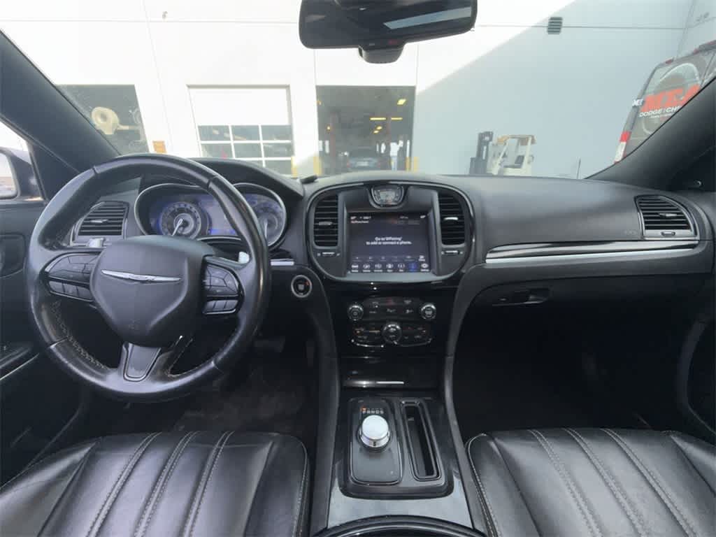 Thumbnail: 2021 Chrysler 300 - 15