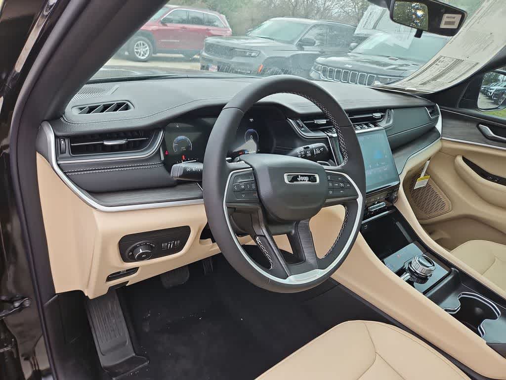 Thumbnail: 2025 Jeep Grand Cherokee L - 10