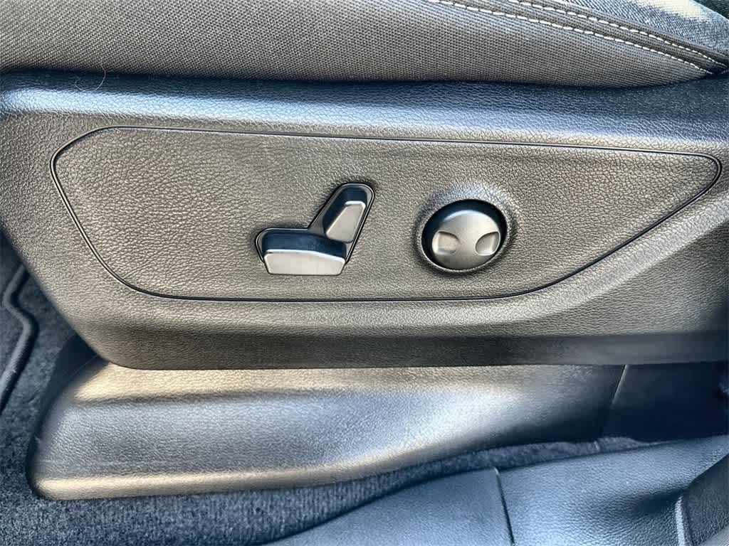 Thumbnail: 2026 RAM 1500 - 25