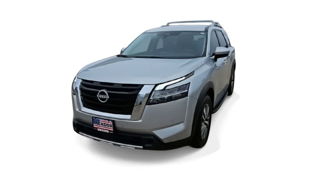 Thumbnail: 2023 Nissan Pathfinder - 3