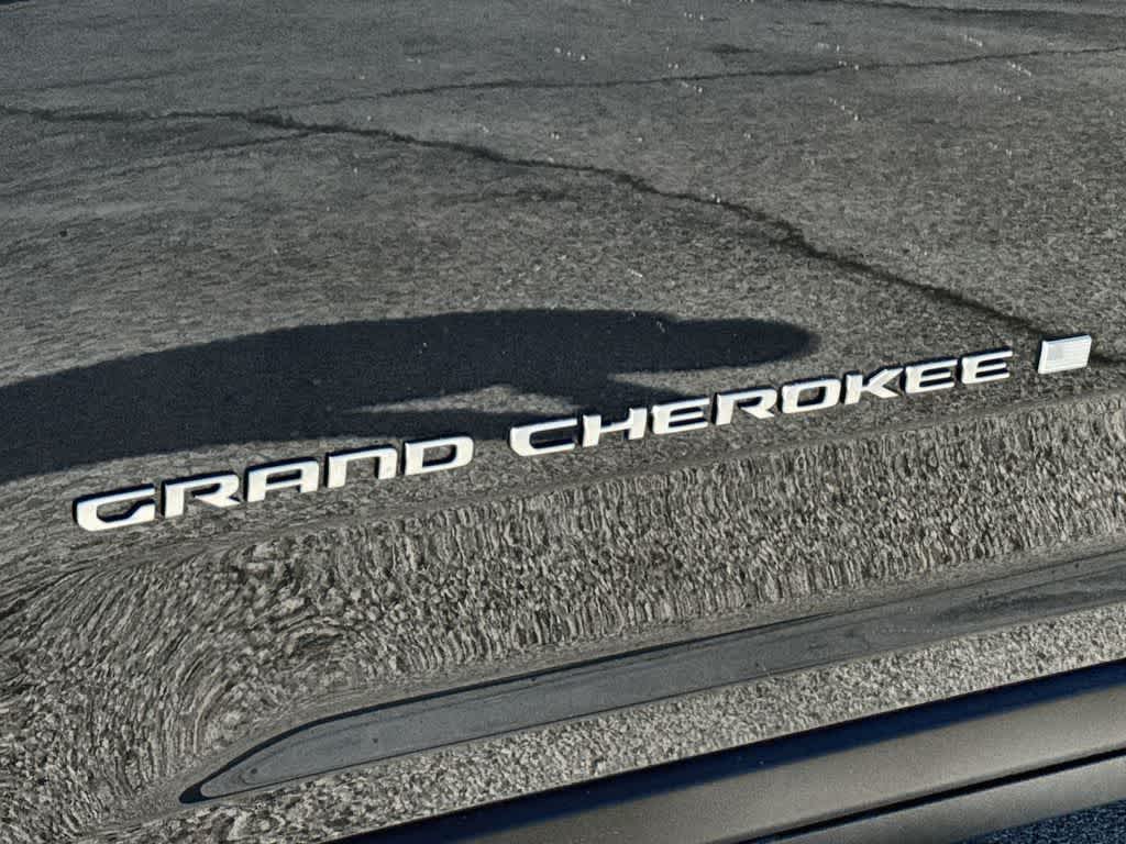 Thumbnail: 2026 Jeep Grand Cherokee - 8