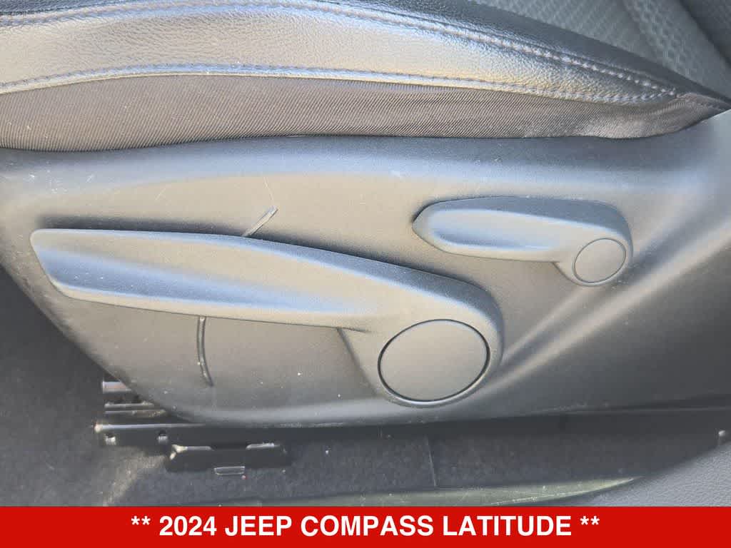 Thumbnail: 2024 Jeep Compass - 16