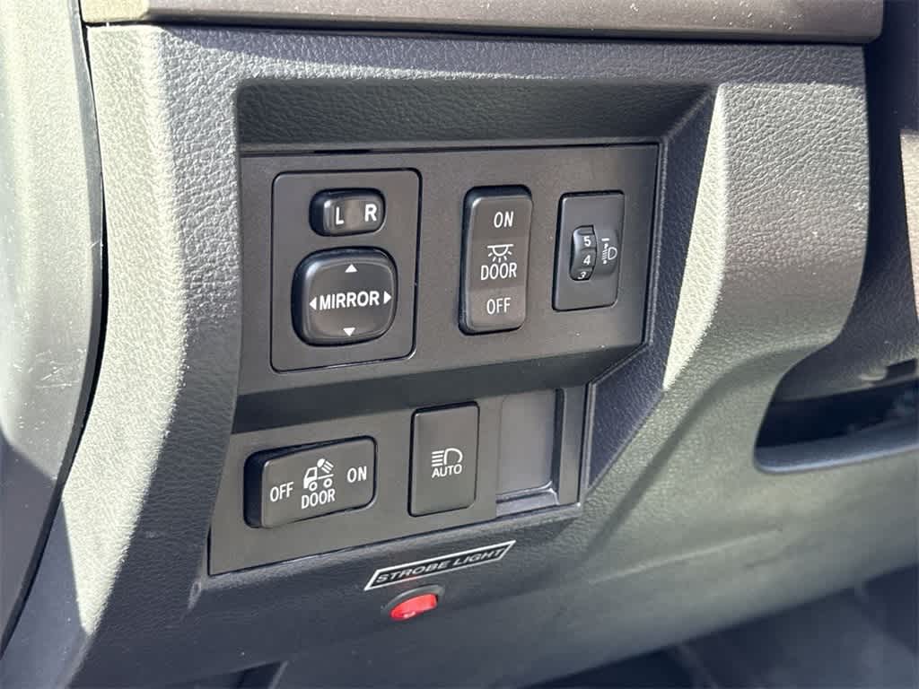 Thumbnail: 2021 Toyota Tundra - 29