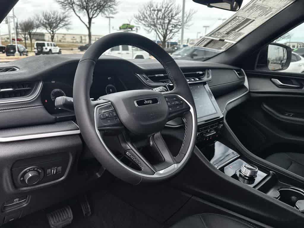 Thumbnail: 2026 Jeep Grand Cherokee - 2