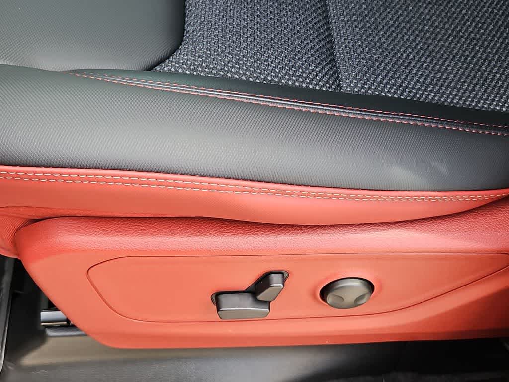 Thumbnail: 2026 RAM 1500 - 18