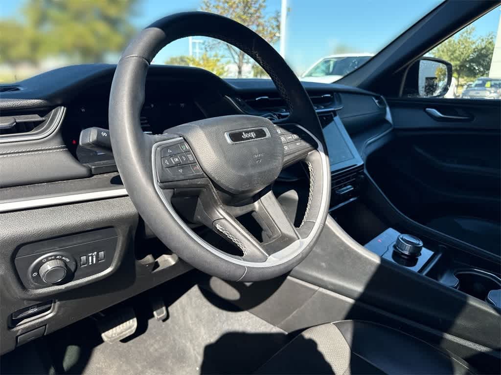 Thumbnail: 2024 Jeep Grand Cherokee L - 2