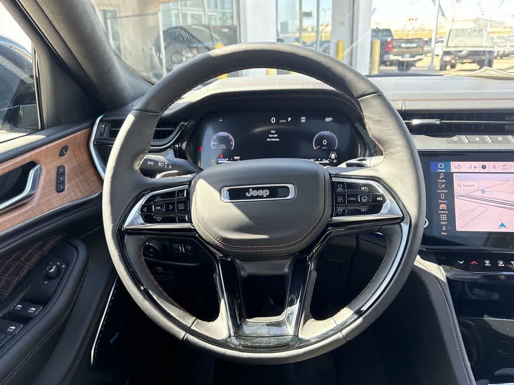 Thumbnail: 2026 Jeep Grand Cherokee - 18