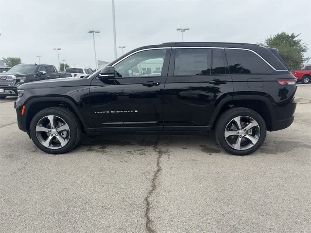 2025 Jeep Grand Cherokee Limited Edition 3