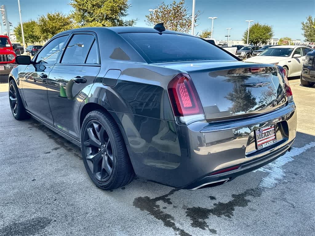 Thumbnail: 2021 Chrysler 300 - 4