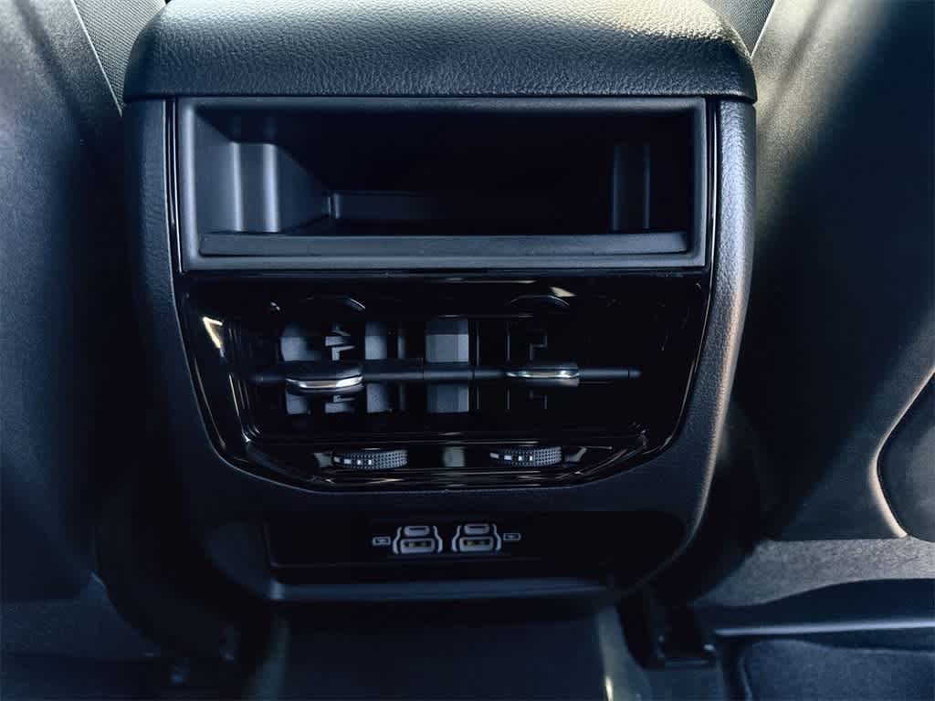 Thumbnail: 2025 Jeep Grand Cherokee - 21