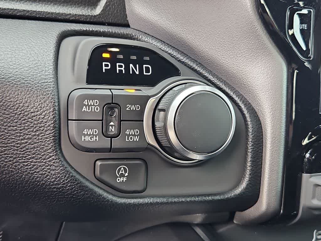 Thumbnail: 2026 RAM 1500 - 33