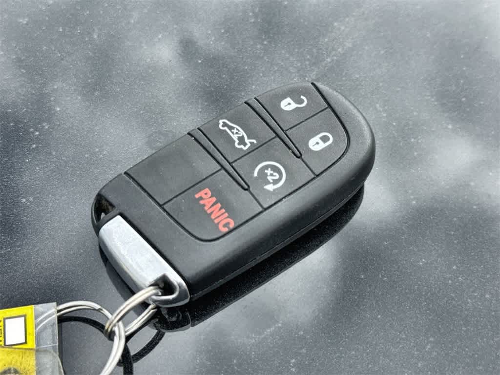 Thumbnail: 2021 Dodge Challenger - 21