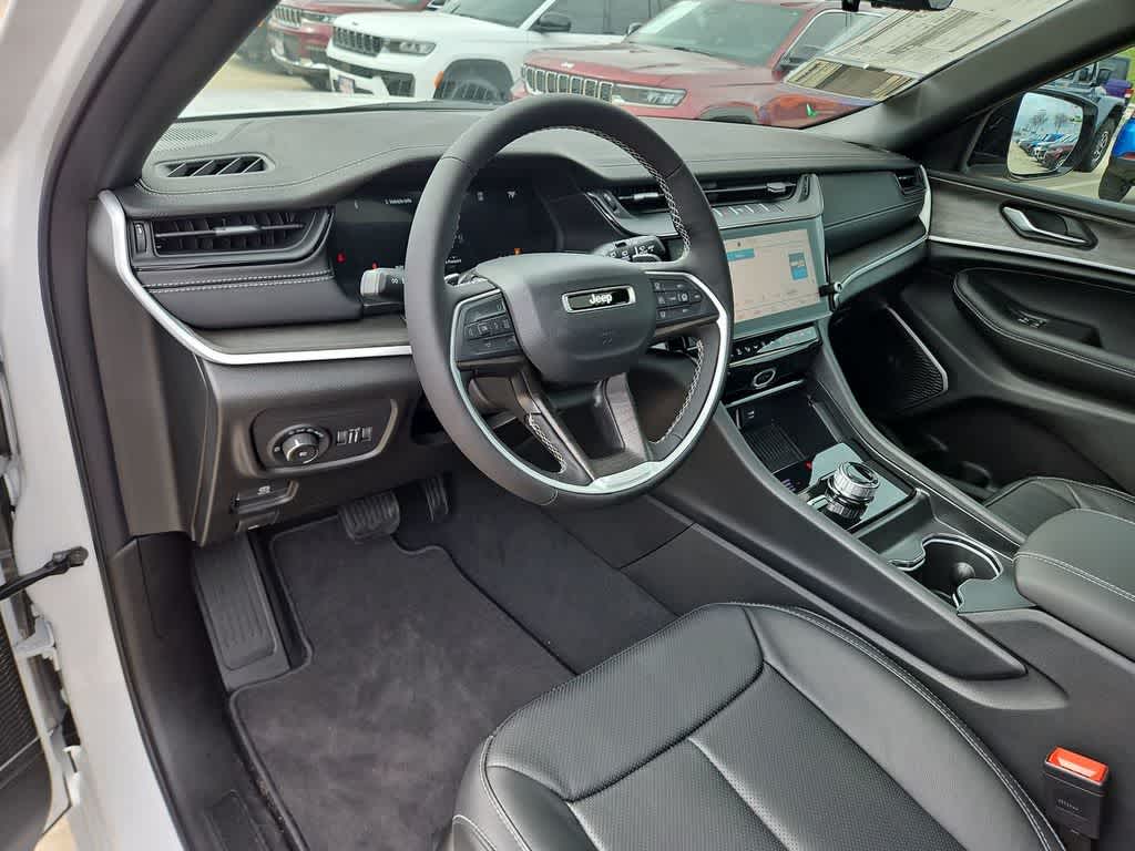 Thumbnail: 2026 Jeep Grand Cherokee - 10