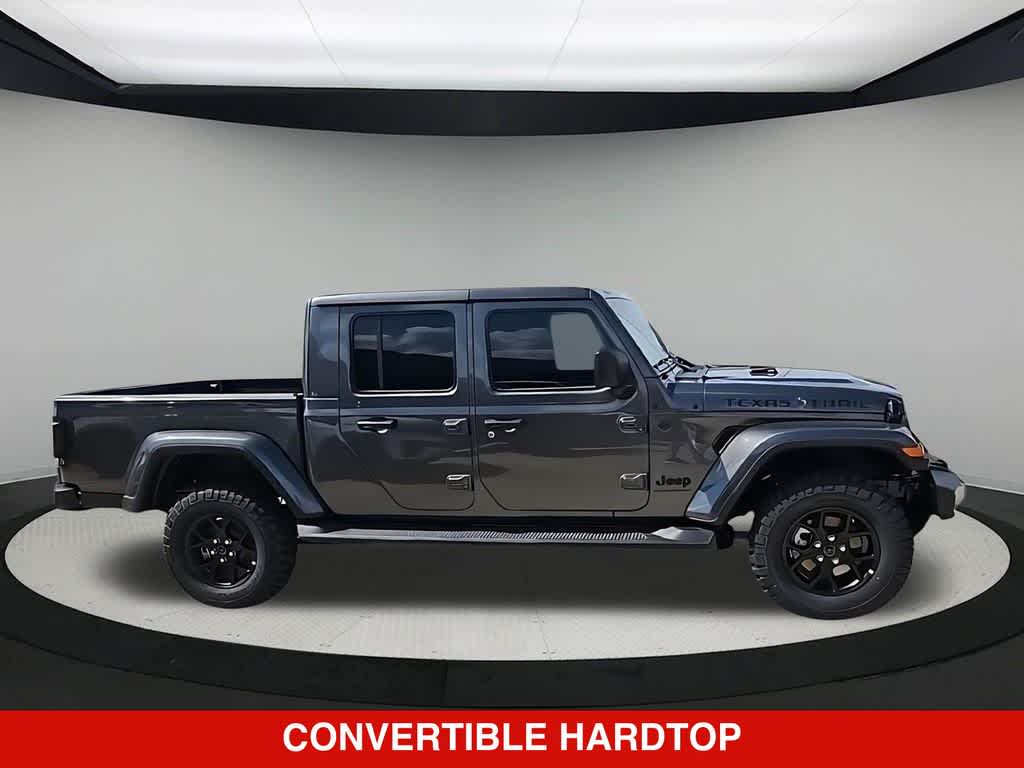 Thumbnail: 2026 Jeep Gladiator - 9