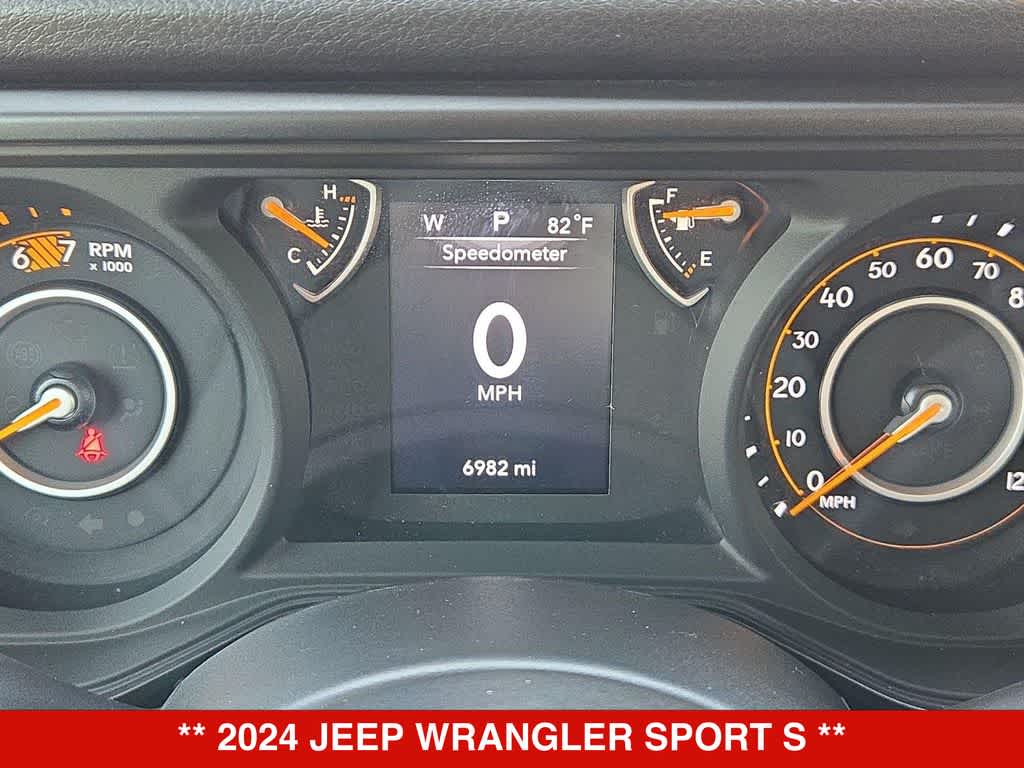 Thumbnail: 2024 Jeep Wrangler - 30