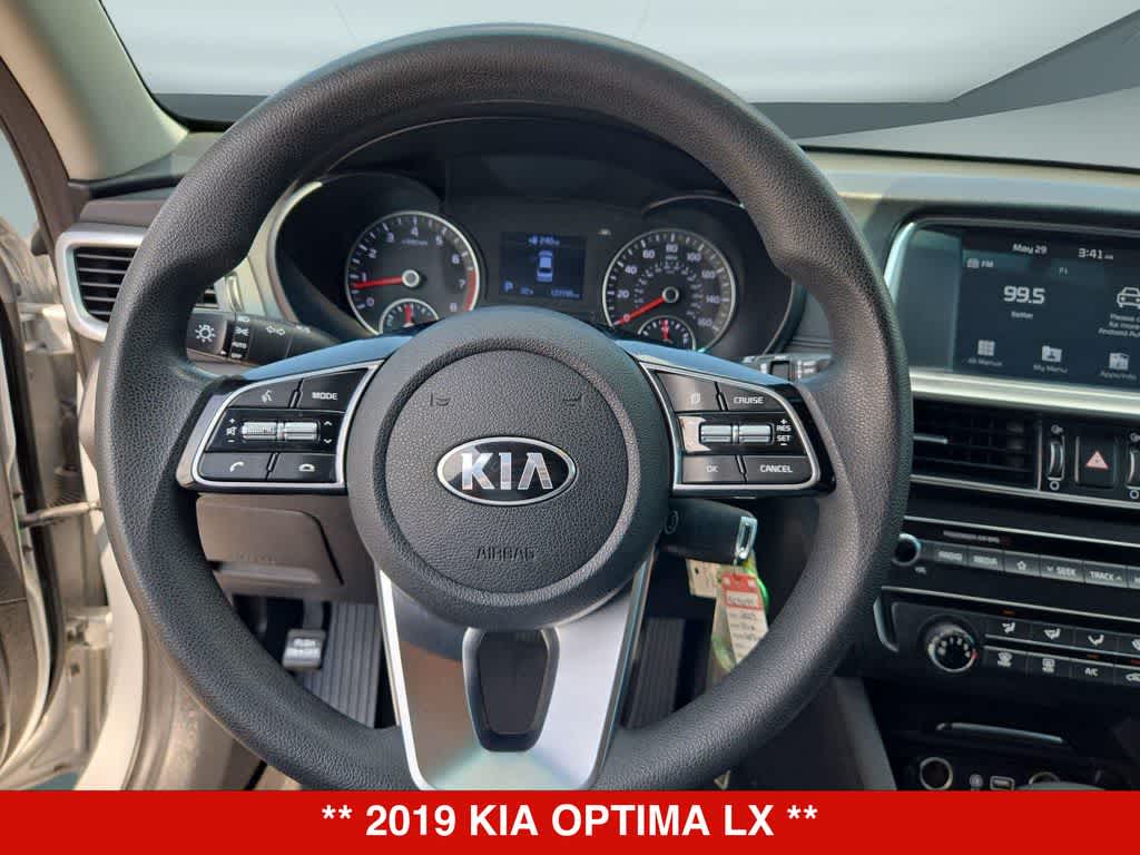 Thumbnail: 2019 Kia Optima - 21