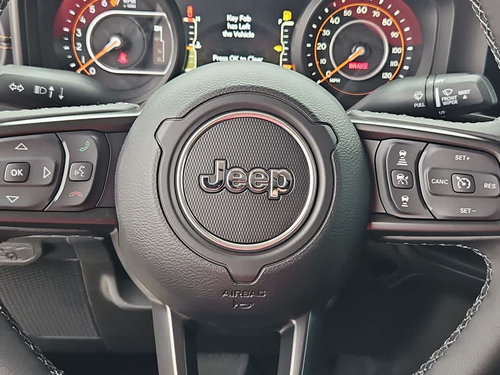 Thumbnail: 2026 Jeep Gladiator - 23