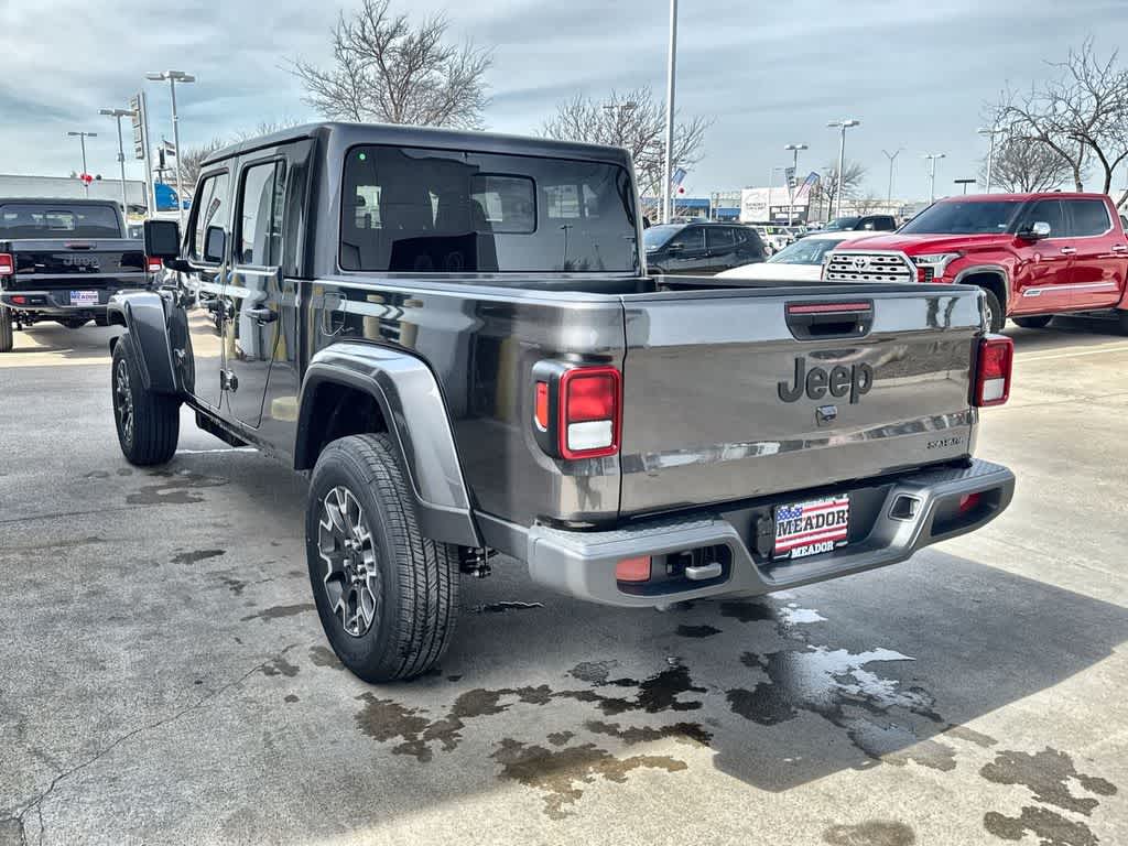 Thumbnail: 2026 Jeep Gladiator - 4