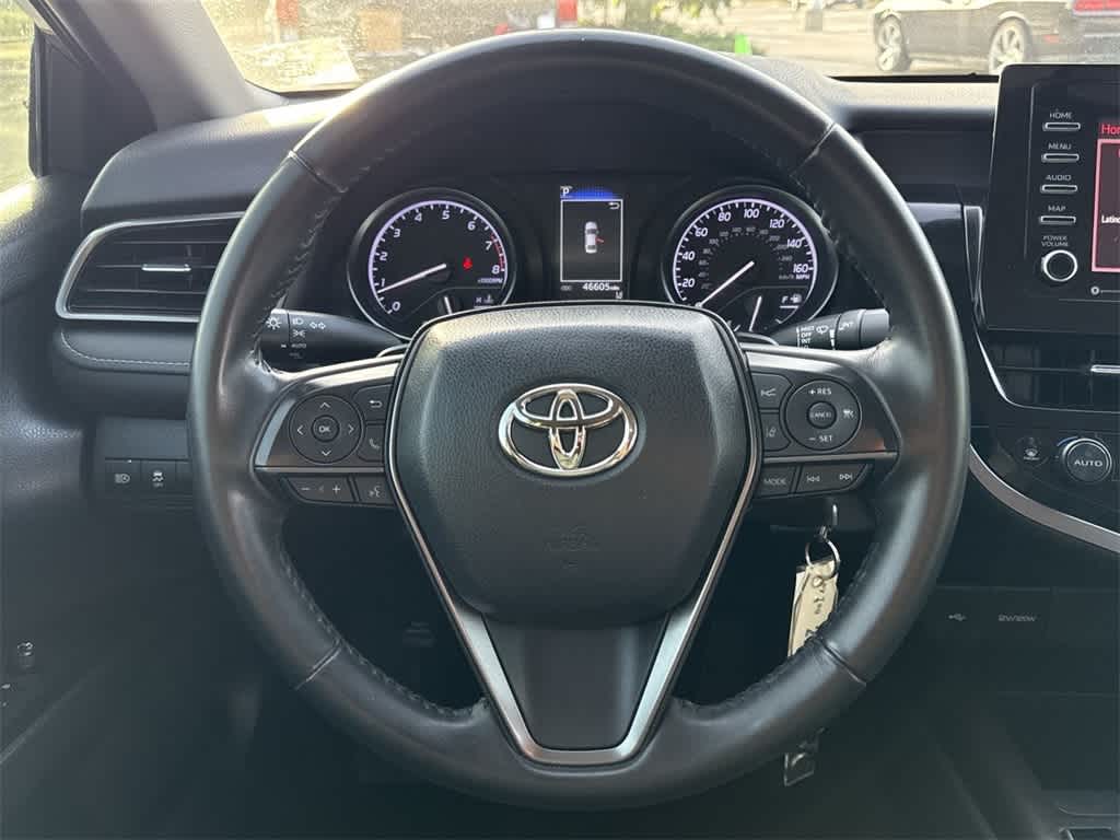Thumbnail: 2022 Toyota Camry - 16