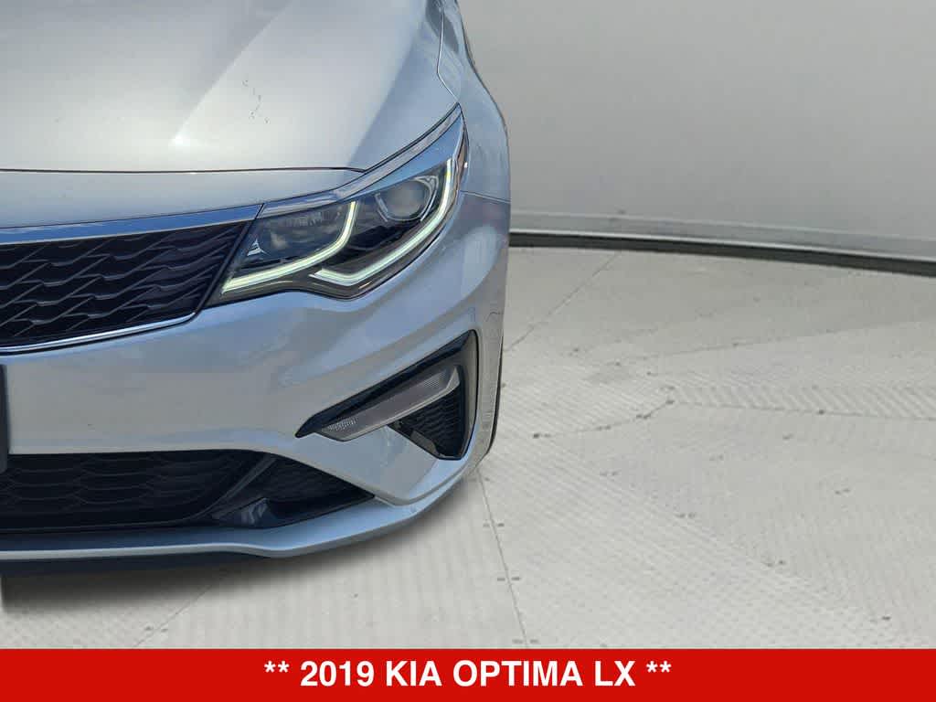 Thumbnail: 2019 Kia Optima - 10