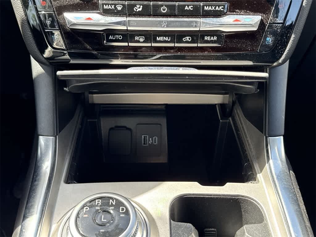 Thumbnail: 2023 Ford Explorer - 22