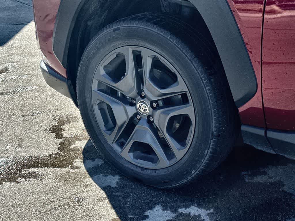 Thumbnail: 2024 Toyota RAV4 - 9