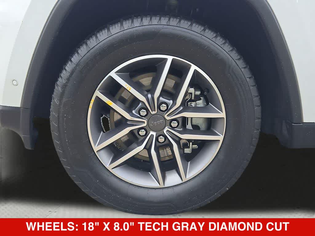 Thumbnail: 2021 Jeep Grand Cherokee - 14