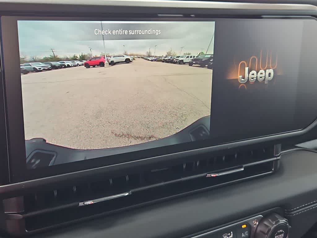 Thumbnail: 2026 Jeep Gladiator - 29