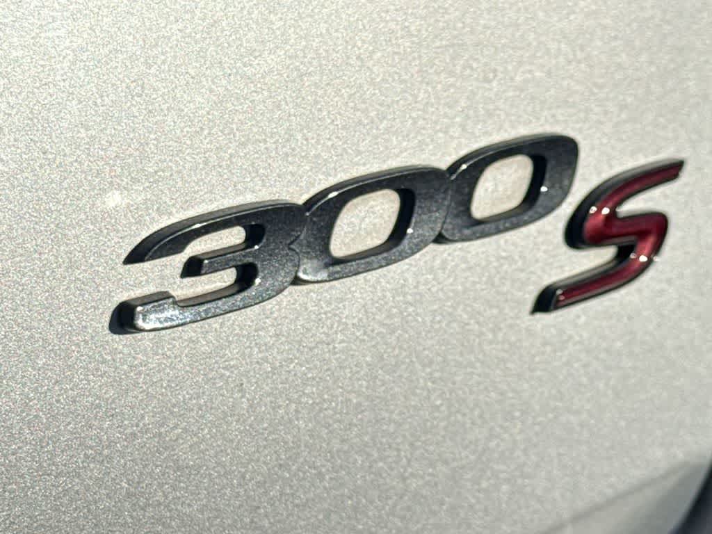 Thumbnail: 2023 Chrysler 300 - 8