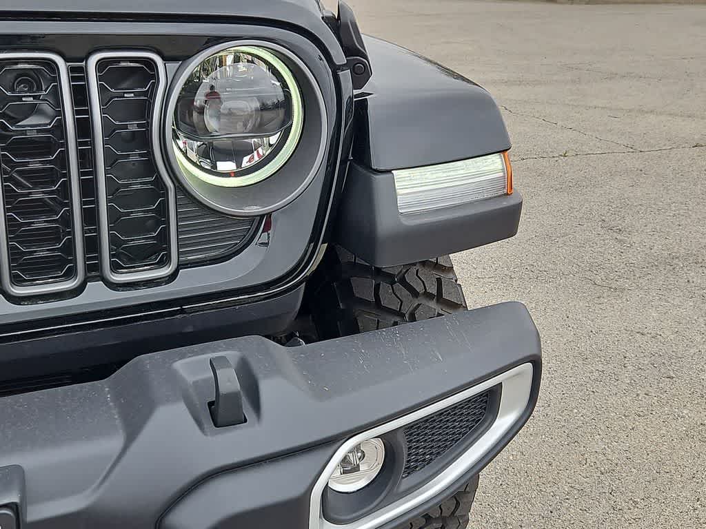 Thumbnail: 2026 Jeep Gladiator - 11