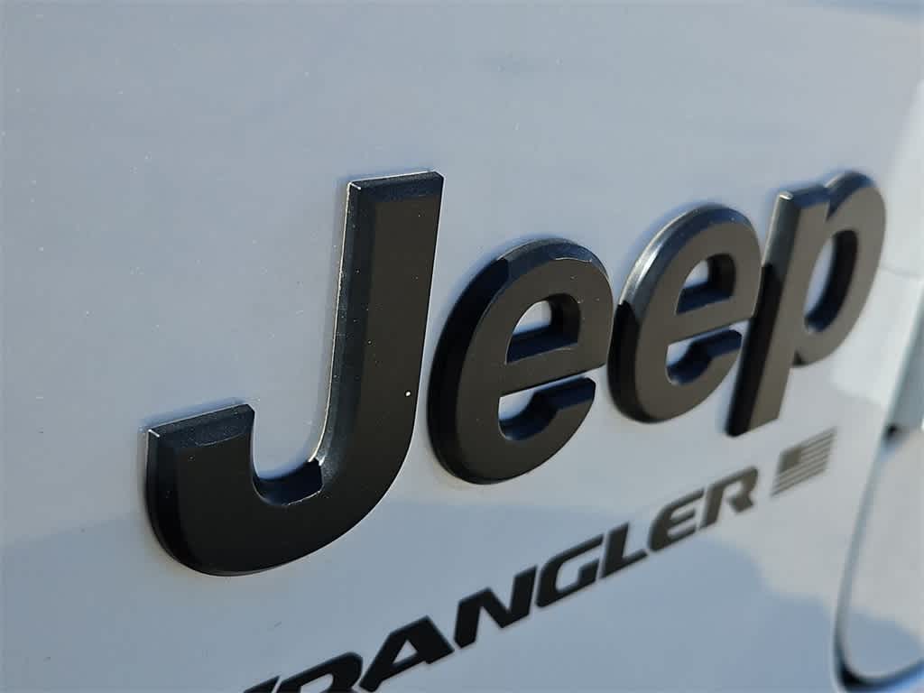 Thumbnail: 2026 Jeep Wrangler - 12