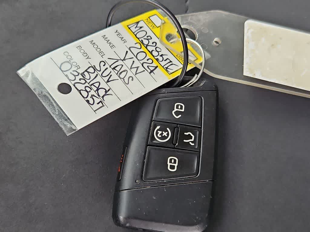 Thumbnail: 2024 Volkswagen Taos - 34