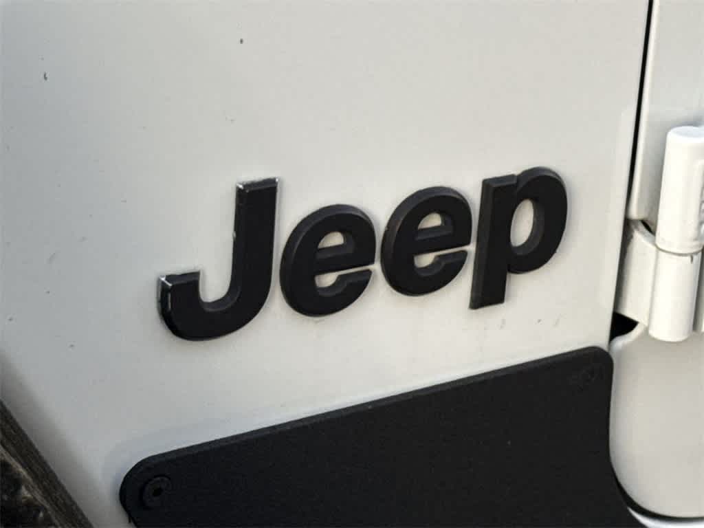 Thumbnail: 2019 Jeep Wrangler - 8